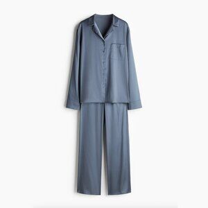 H & M NWT, Faux Satin Pajama Matching Set Top and Pants, Pigeon blue, Small